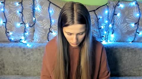 Maggie online show from 12/27/24, 01:00