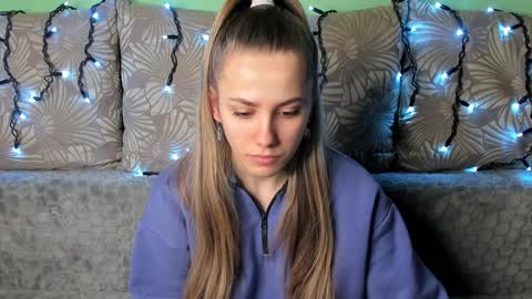 Maggie online show from 01/09/25, 02:01