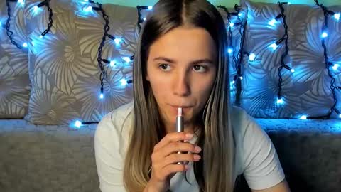 Maggie online show from 10/26/25, 12:49