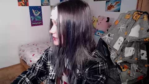 Snapshot of maggieswaggy chatting on 12/03/25, 07:45 Magdalene Swaggy online show from 12/03/25, 07:45