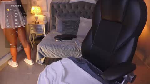   online show from 02/25/25, 08:19