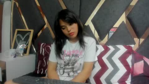 Snapshot of maggyx_69 chatting on 06/20/26, 04:32 Kimy online show from 06/20/26, 04:32