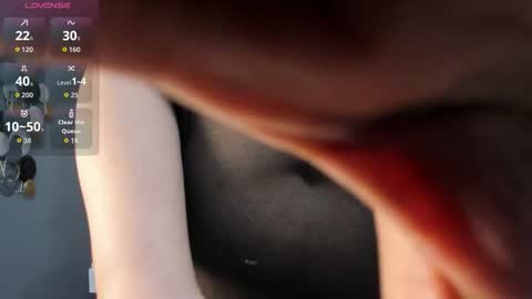 Aura online show from 03/19/26, 03:27