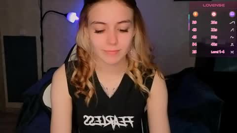 Bella online show from 06/06/26, 03:50