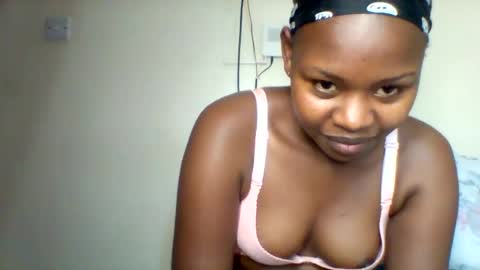 Snapshot of magic_bliss chatting on 11/08/25, 07:23 Bliss online show from 11/08/25, 07:23