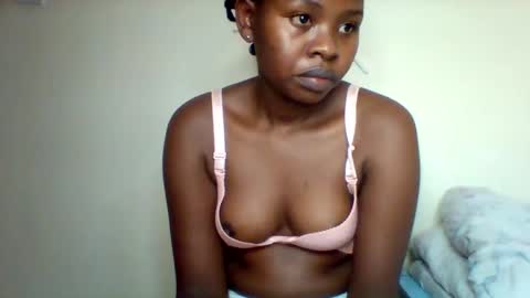 Snapshot of magic_bliss chatting on 11/10/25, 05:34 Bliss online show from 11/10/25, 05:34