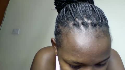 Snapshot of magic_bliss chatting on 12/01/25, 02:49 Bliss online show from 12/01/25, 02:49