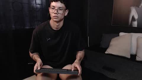 Damian Rivers online show from 11/12/25, 08:30