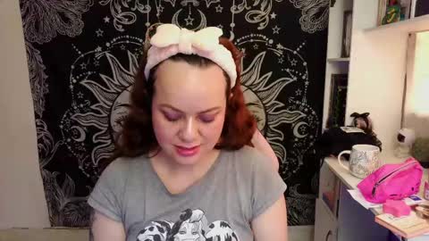 Snapshot of magic_clairewitch chatting on 04/14/26, 09:54 Claire online show from 04/14/26, 09:54