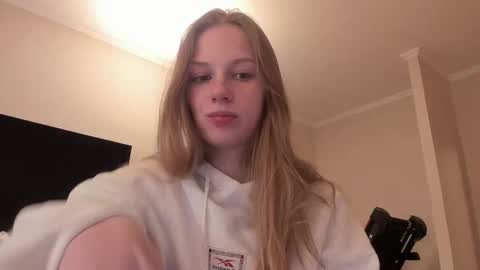 Alice  online show from 02/13/25, 03:56