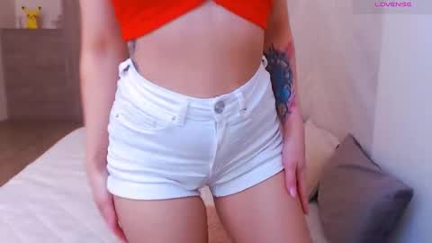Snapshot of magic_eyes_ chatting on 04/24/26, 02:36 Hypnotizing online show from 04/24/26, 02:36