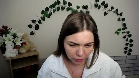 magic_katarina_ online show from 10/07/25, 06:54