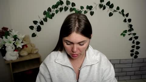 magic_katarina_ online show from 10/09/25, 07:17