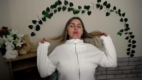 magic_katarina_ online show from 10/13/25, 07:08