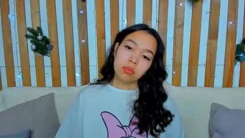 Snapshot of magic_lee chatting on 12/15/24, 01:57 Agata online show from 12/15/24, 01:57