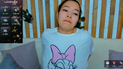 Snapshot of magic_lee chatting on 12/15/24, 05:34 Agata online show from 12/15/24, 05:34