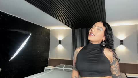 Snapshot of magic_marg chatting on 09/15/25, 09:15 Marge online show from 09/15/25, 09:15