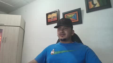 Snapshot of magic_milk23 chatting on 10/30/25, 08:05 magic_milk23 online show from 10/30/25, 08:05