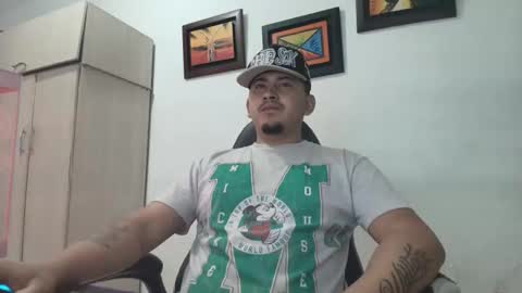 Snapshot of magic_milk23 chatting on 11/20/25, 10:59 magic_milk23 online show from 11/20/25, 10:59