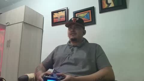 Snapshot of magic_milk23 chatting on 11/21/25, 03:49 magic_milk23 online show from 11/21/25, 03:49