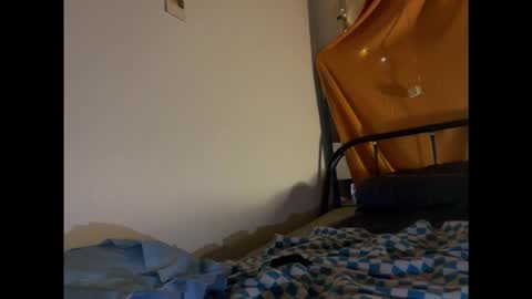 Snapshot of magic_mini_moon chatting on 11/14/25, 08:29 Mikky or Moon online show from 11/14/25, 08:29