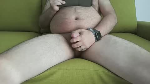 Snapshot of magic_monkey1 chatting on 12/11/24, 02:44 magic_monkey1 online show from 12/11/24, 02:44