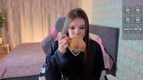 Snapshot of magic_shy chatting on 02/15/26, 01:24 Merry online show from 02/15/26, 01:24