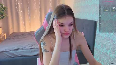 Snapshot of magic_shy chatting on 03/18/26, 01:53 Merry online show from 03/18/26, 01:53