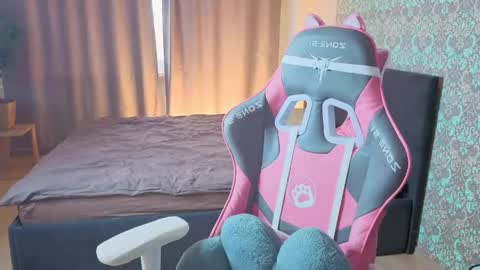 Merry online show from 05/02/26, 01:32