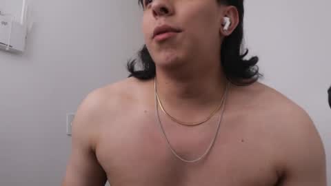 Snapshot of magic_tony chatting on 05/26/26, 05:09 Tony Hoffa online show from 05/26/26, 05:09