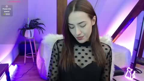 Zooey online show from 02/28/25, 07:25