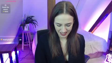 Zooey online show from 03/11/25, 06:30