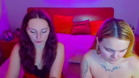 Lili and Bella online show from 12/28/24, 03:48