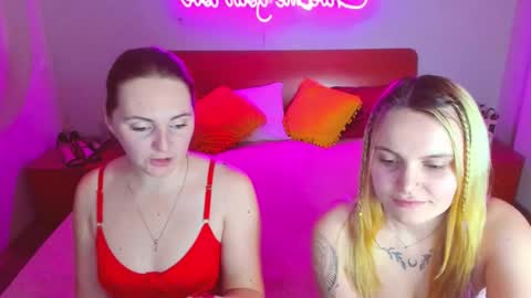 Lili and Bella online show from 02/22/25, 07:56