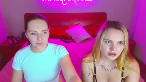 Lili and Bella online show from 02/26/25, 10:26