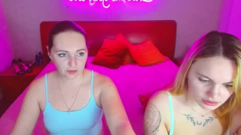 Lili and Bella online show from 03/01/25, 10:24