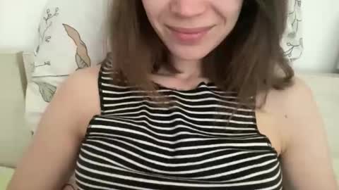 Snapshot of magicgirl50053 chatting on 02/04/26, 10:21 magicgirl50053 online show from 02/04/26, 10:21