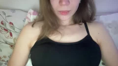 Snapshot of magicgirl50053 chatting on 02/18/26, 06:48 magicgirl50053 online show from 02/18/26, 06:48