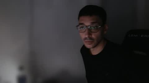 Snapshot of magicjawn chatting on 11/01/25, 11:07 magicjawn online show from 11/01/25, 11:07