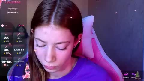 Snapshot of magicladyy chatting on 04/01/26, 03:40 Angel online show from 04/01/26, 03:40