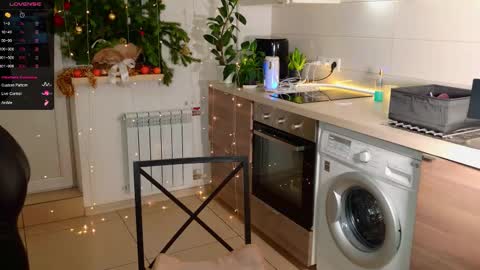 MagicLove online show from 12/23/25, 01:58