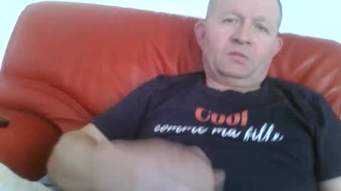 Snapshot of magicman250 chatting on 02/08/26, 10:18 magicman250 online show from 02/08/26, 10:18