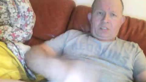 Snapshot of magicman250 chatting on 04/06/26, 10:33 magicman250 online show from 04/06/26, 10:33