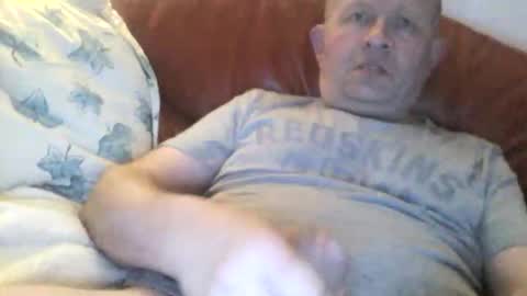 Snapshot of magicman250 chatting on 04/17/26, 07:50 magicman250 online show from 04/17/26, 07:50