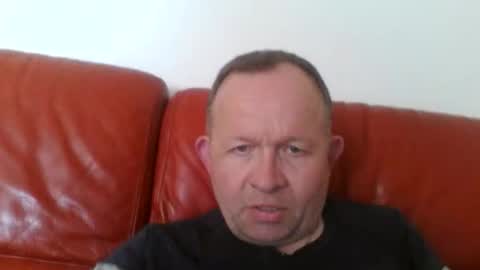 Snapshot of magicman250 chatting on 04/19/26, 02:05 magicman250 online show from 04/19/26, 02:05