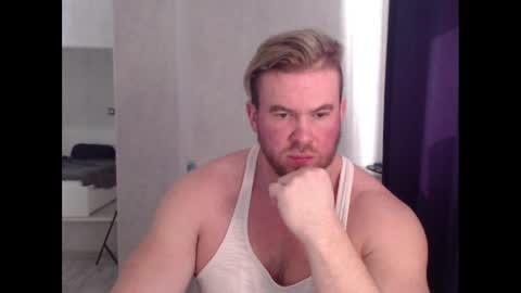 magicmax2017 online show from 03/06/25, 06:52