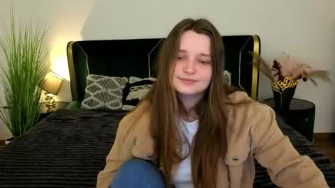 Emily online show from 05/11/26, 06:08