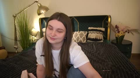 Emily online show from 05/13/26, 06:33
