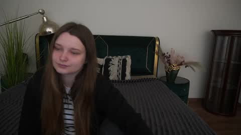 Emily online show from 06/01/26, 06:15