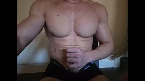 Snapshot of magicshaft33 chatting on 11/19/25, 02:06 magicshaft33 online show from 11/19/25, 02:06